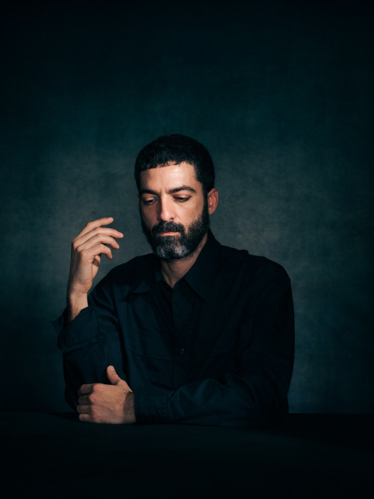 Fine art studio portrait of Federico Bru by De Sheng Lim, a portrait photographer based in The Hague, Netherlands.