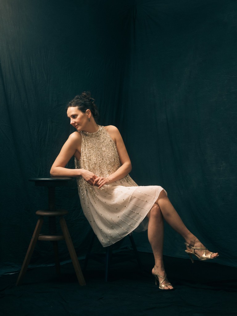 Professional fine art studio portrait of Julie by De Sheng Lim, a professional portrait photographer based in The Hague, Netherlands.