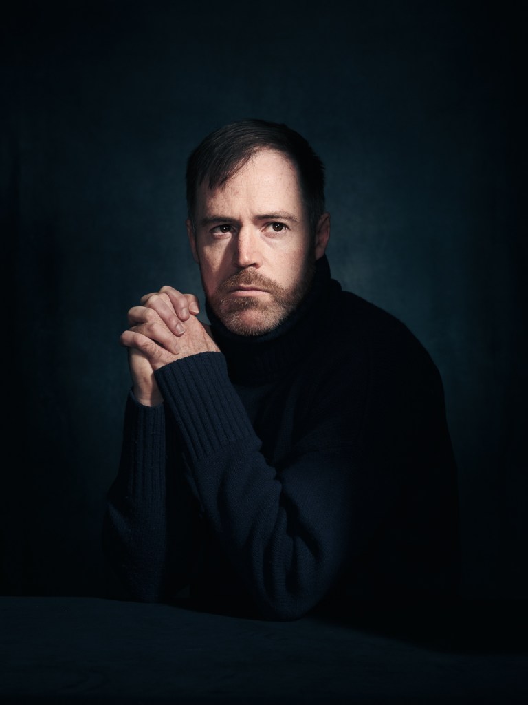 Professional fine art studio portrait of Mark by De Sheng Lim, a professional portrait photographer based in The Hague, Netherlands.