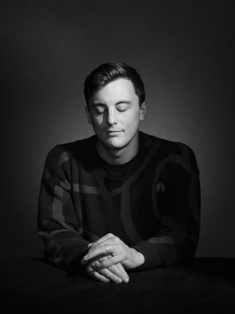 Professional fine art studio portrait of Tom by De Sheng Lim, a professional portrait photographer based in The Hague, Netherlands.